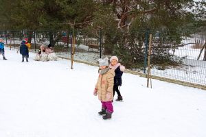 zabawy na śniegu