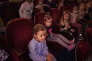 W teatrze