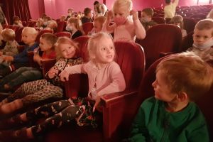 W teatrze