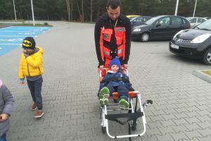 Ratownicy medyczni i żołnierze