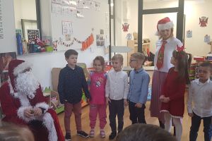 Mikołaj z prezentami
