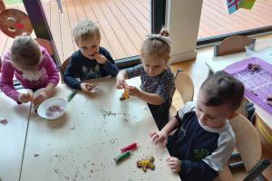 319454685_1600015073752953_6752486712056560229_n-dzieci, pierniki