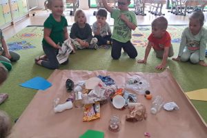 sprzątanie świata f964ceb3-efce-4457-ab56-8162ff4f27e8.jpeg2