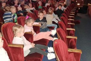teatr 2