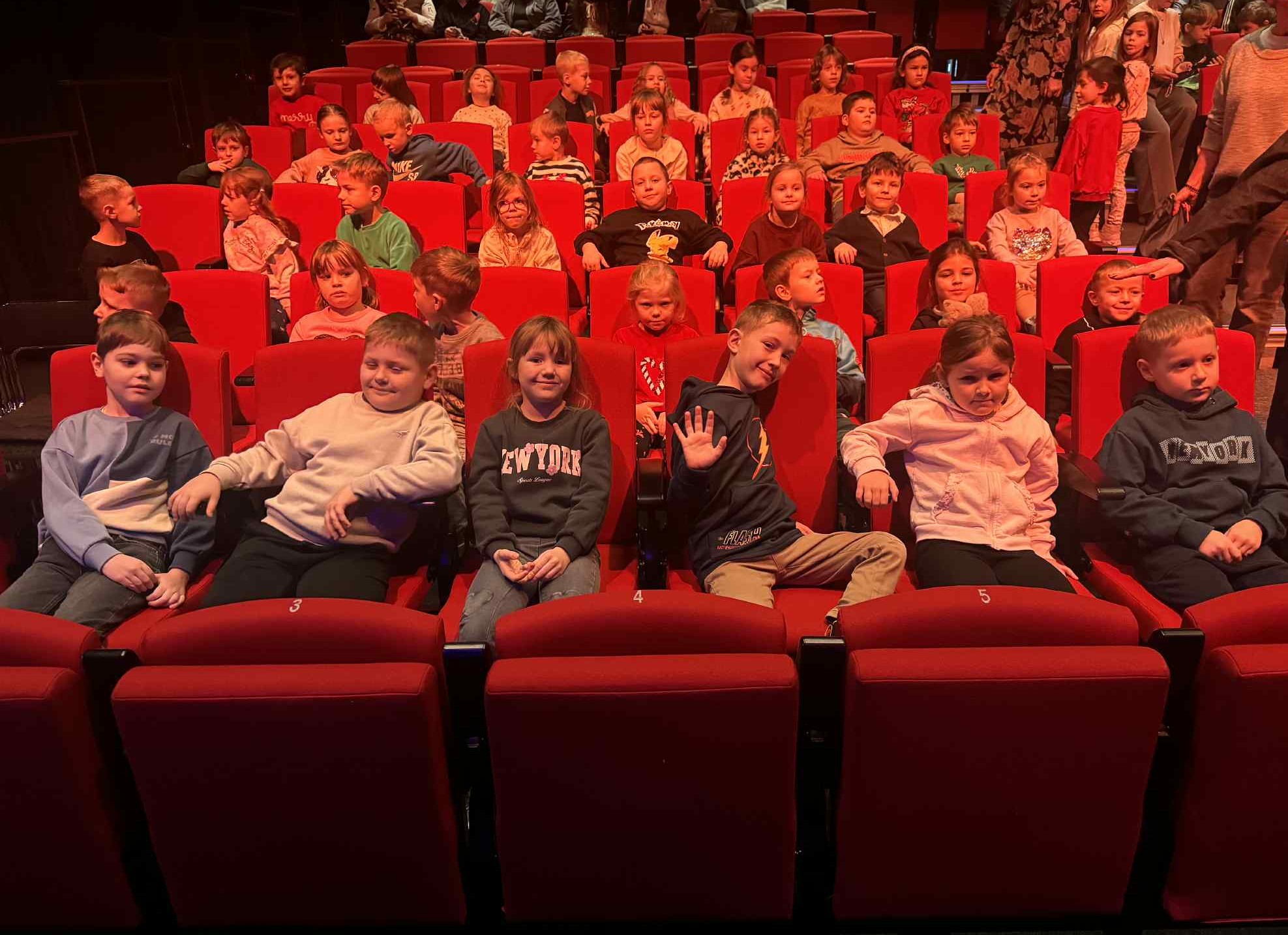 Mrówki i Sarenki w Teatrze Muzycznym